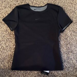 Nike Form Shirt